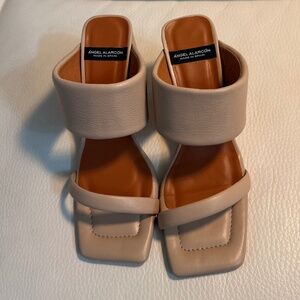 Brand New Women's Ángel Alarcón Nude Leather Sandals – Made in Spain- Size 9.5
